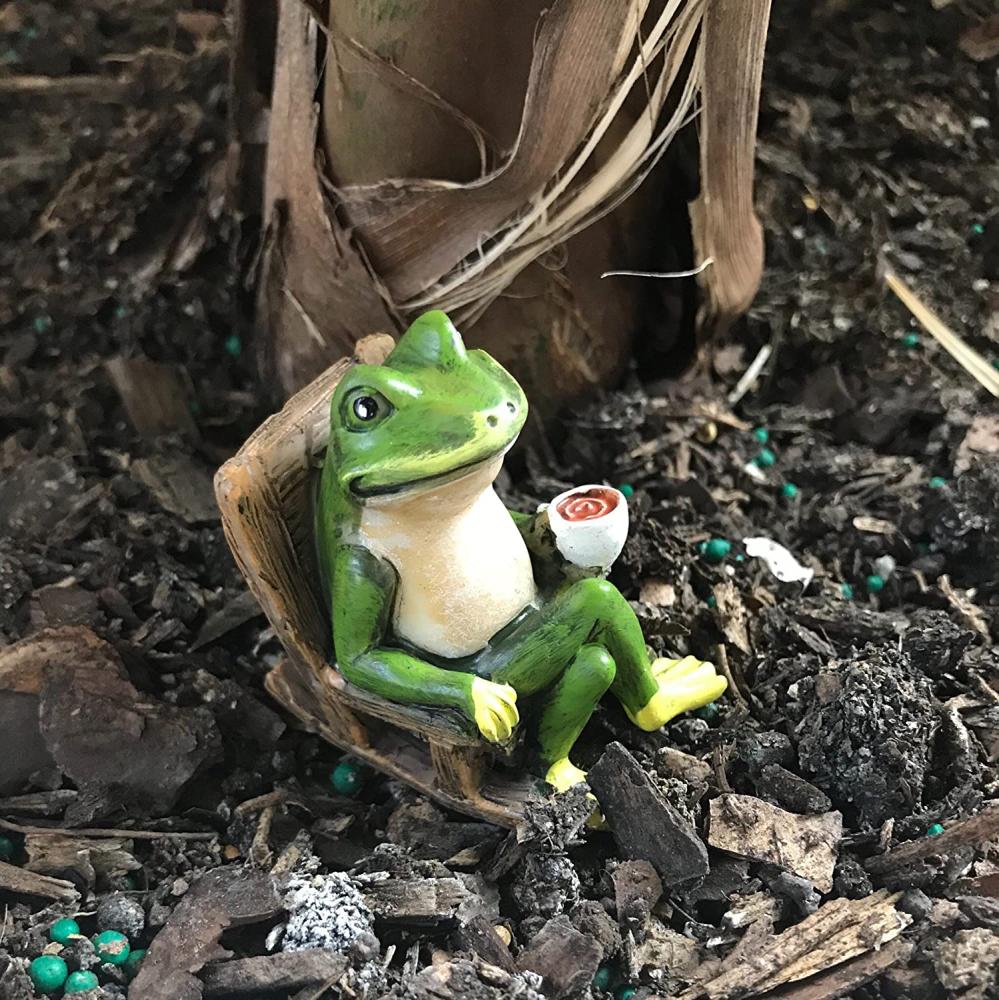 Miniature Outdoor Resin Frog Figurine Statue for Garden Accessory Decor