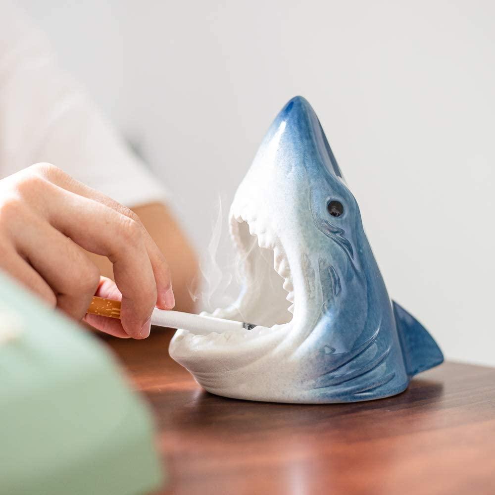 Indoor outdoor Windproof Large Fancy Shark Ceramic Ashtrays for Cigarettes Decorative Ash Tray for Home Office Decoration